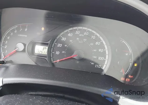 2014 Toyota Sienna Le V6 8 Passenger z USA, uszkodzony, nr VIN 5TDKK3DC6ES433948